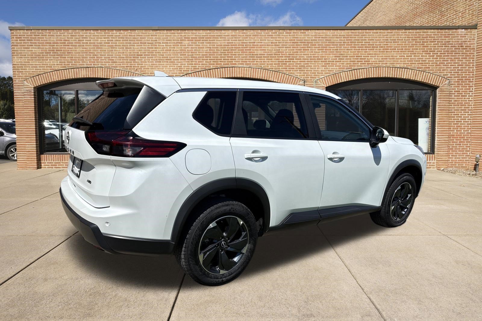 Used 2025 Nissan Rogue SV AWD/4WD video 3