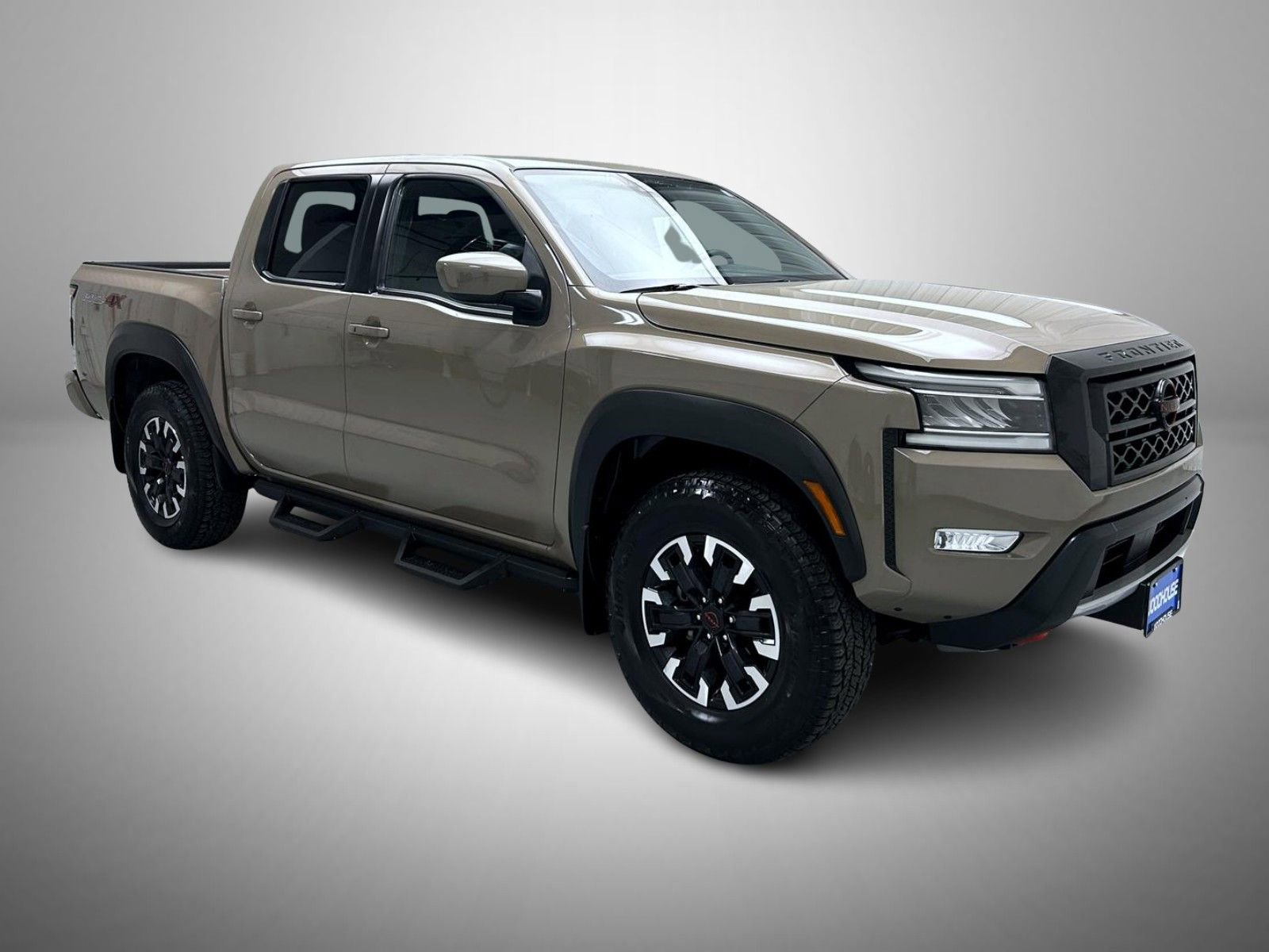 Used 2024 Nissan Frontier PRO-4X w/ Technology Package image 3