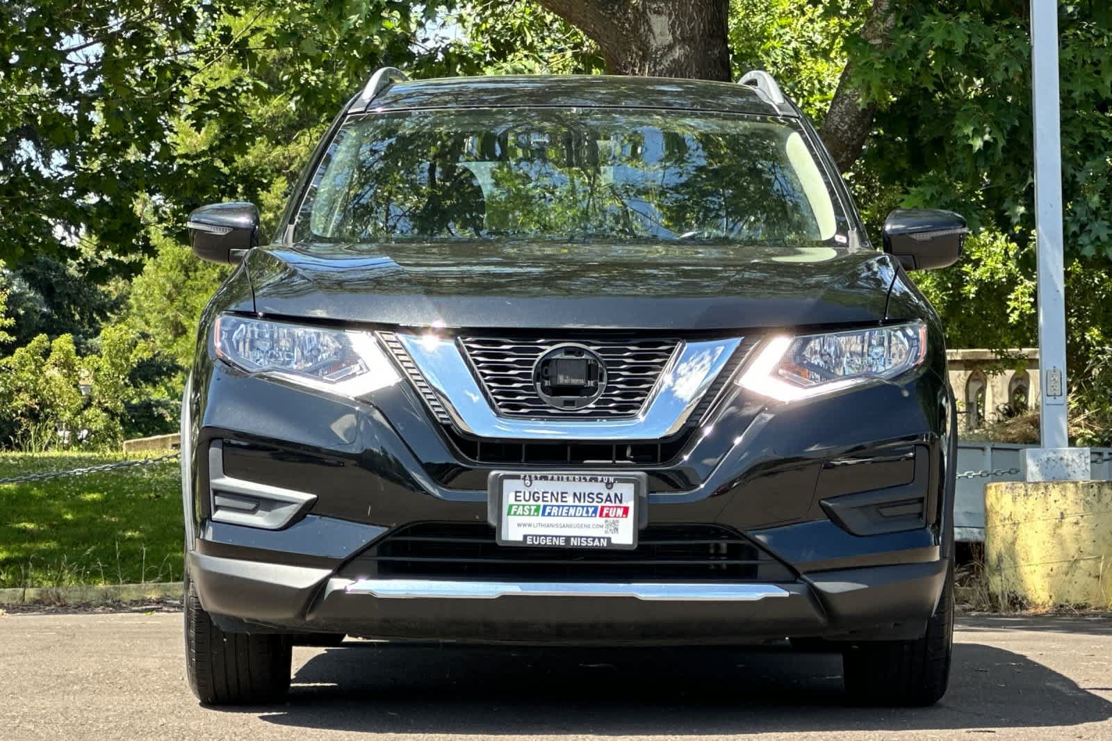 Used 2020 Nissan Rogue SV FWD image 10
