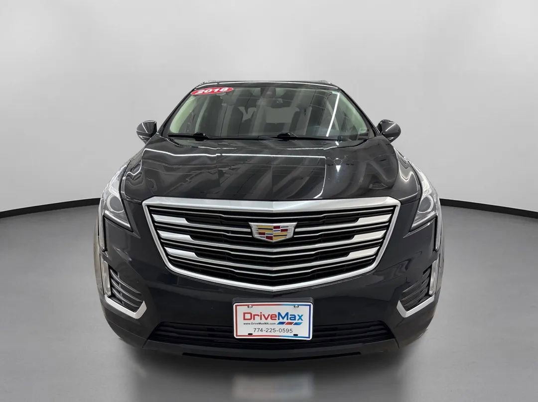 Used 2018 Cadillac XT5 Luxury w/ Driver Awareness Package image 2