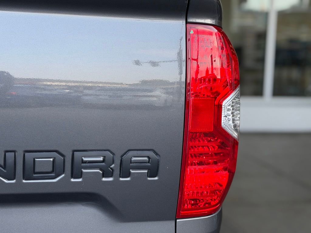 Used 2017 Toyota Tundra SR5 RWD image 13