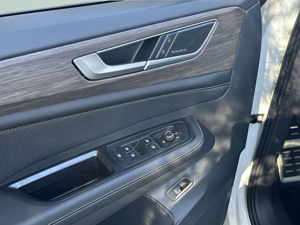 New 2026 Volkswagen Atlas SEL Premium R-Line AWD/4WD image 13
