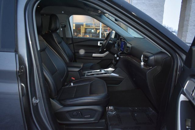 Used 2024 Ford Explorer Limited image 50