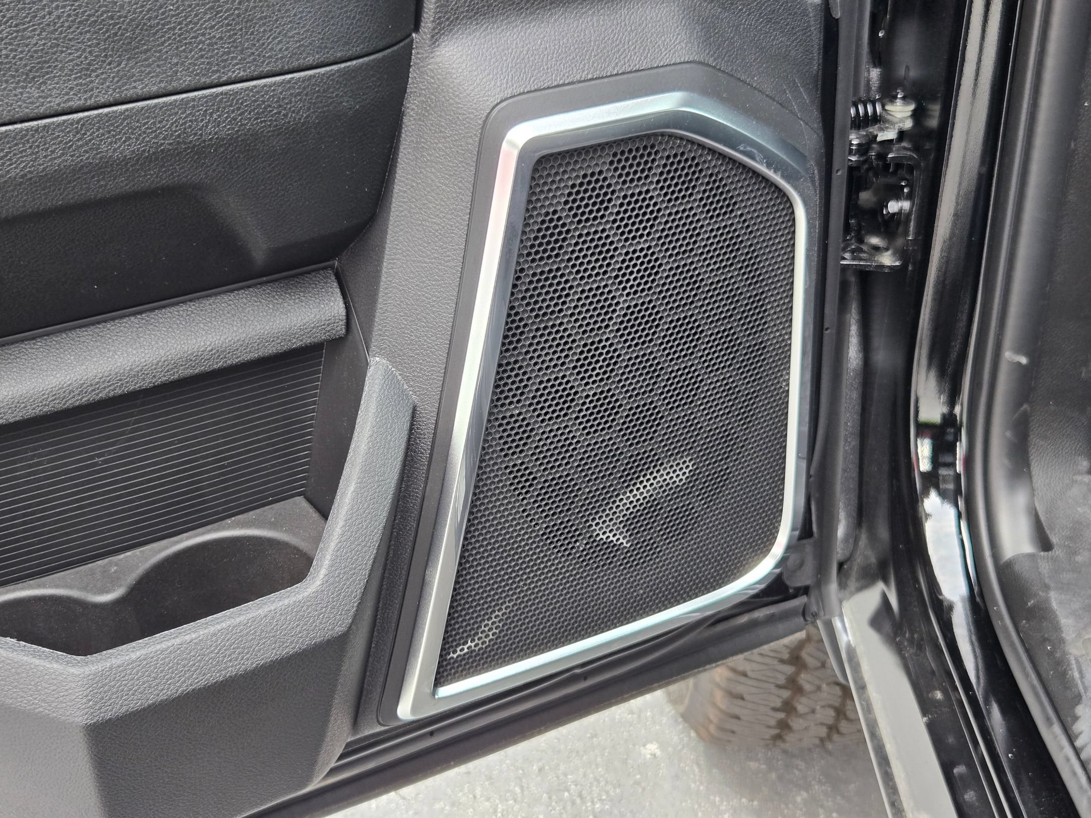 New 2026 RAM 2500 Laramie w/ Night Edition AWD/4WD image 19
