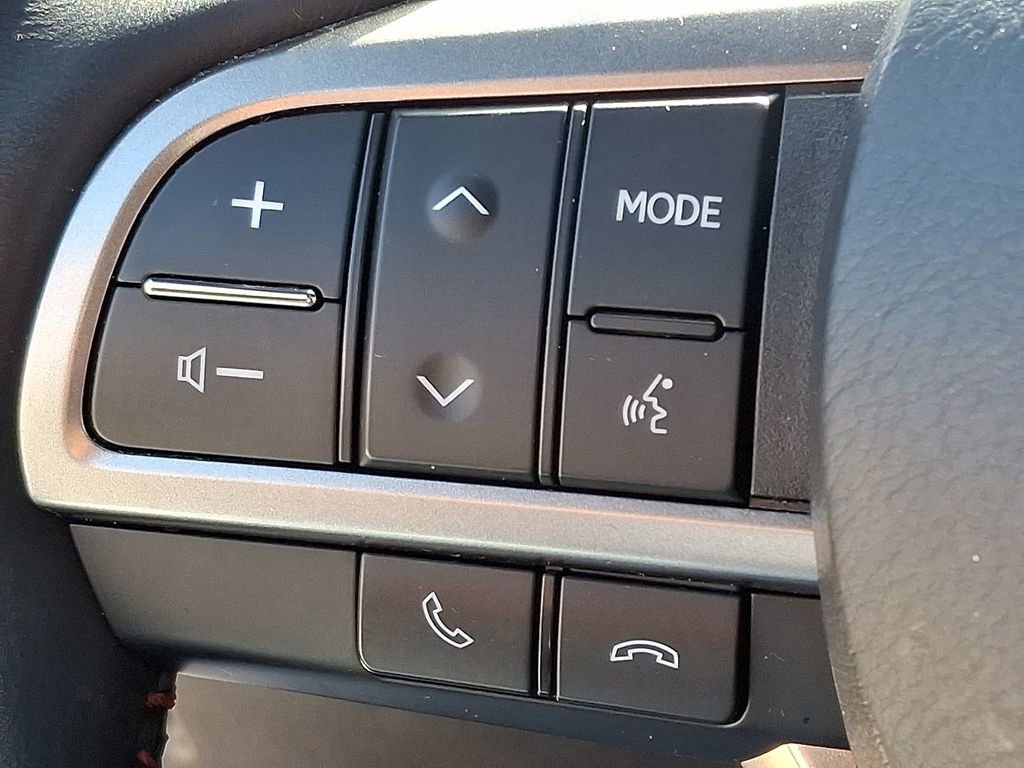 Used 2023 Lexus GX 460 Luxury w/ Sport Design Package AWD/4WD image 23