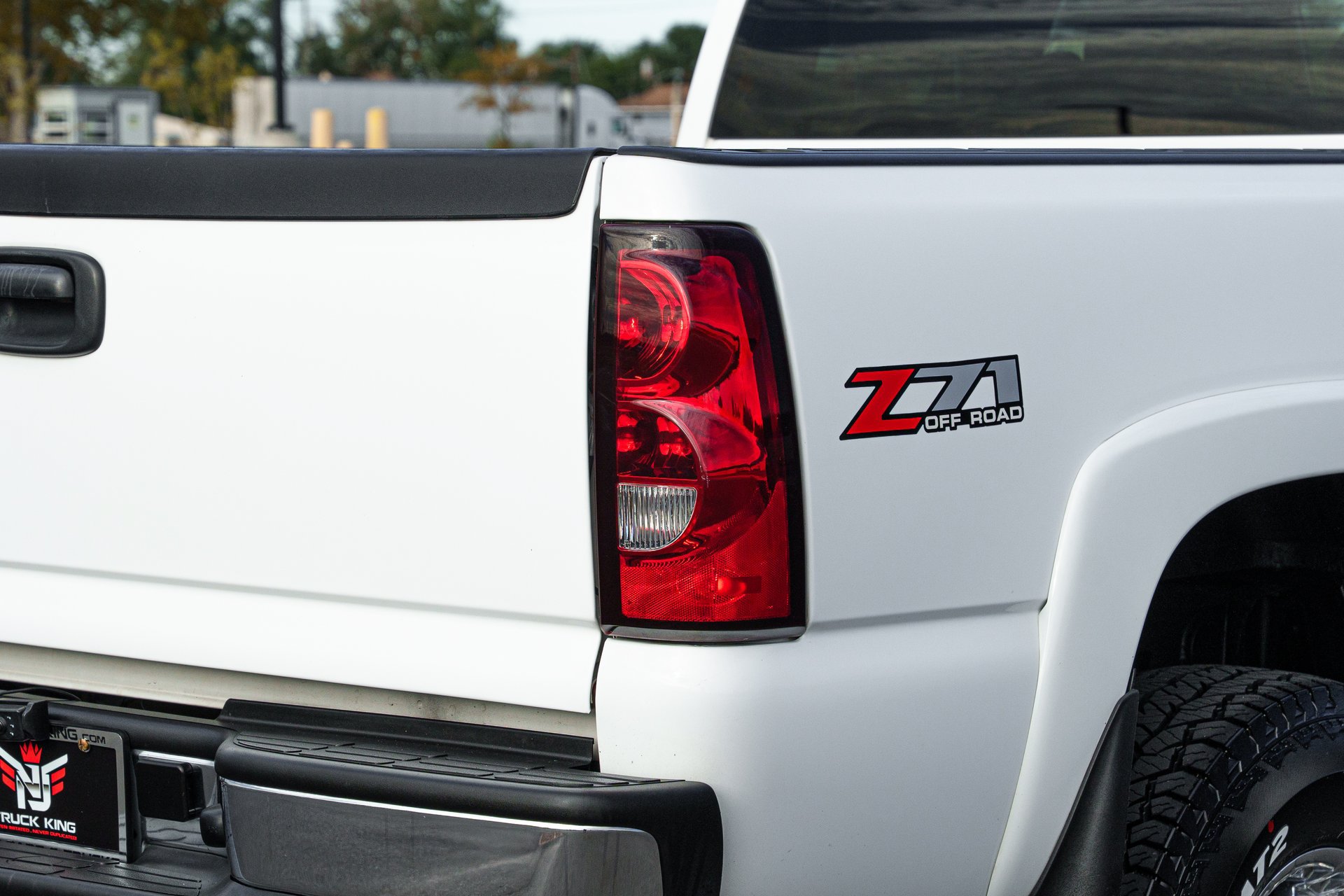 Used 2006 Chevrolet Silverado 2500 LT w/ Heavy-Duty Power Package AWD/4WD image 32