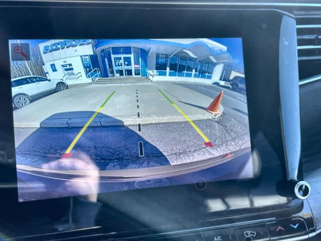 Used 2024 Jeep Wagoneer L Series II w/ Flexible Seating Group image 25