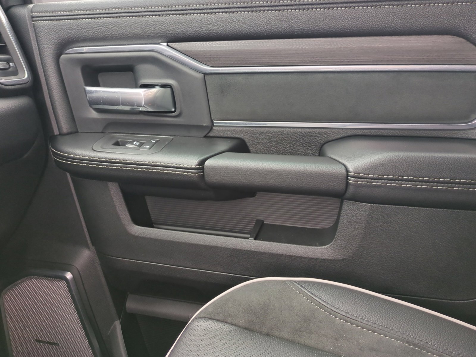 New 2026 RAM 2500 Laramie image 16