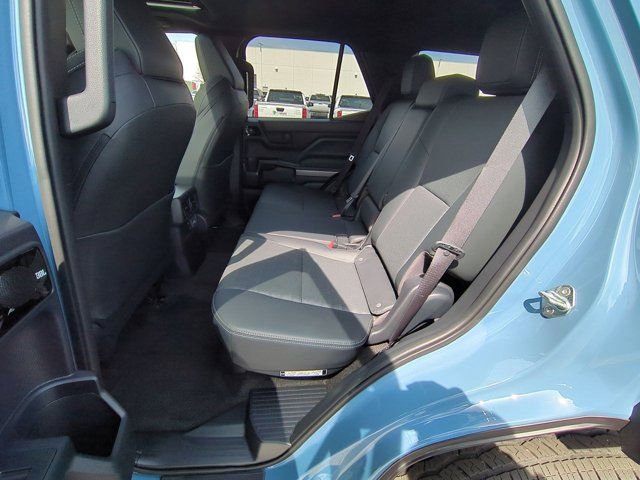 Certified 2025 Toyota 4Runner TRD Off-Road Premium image 16