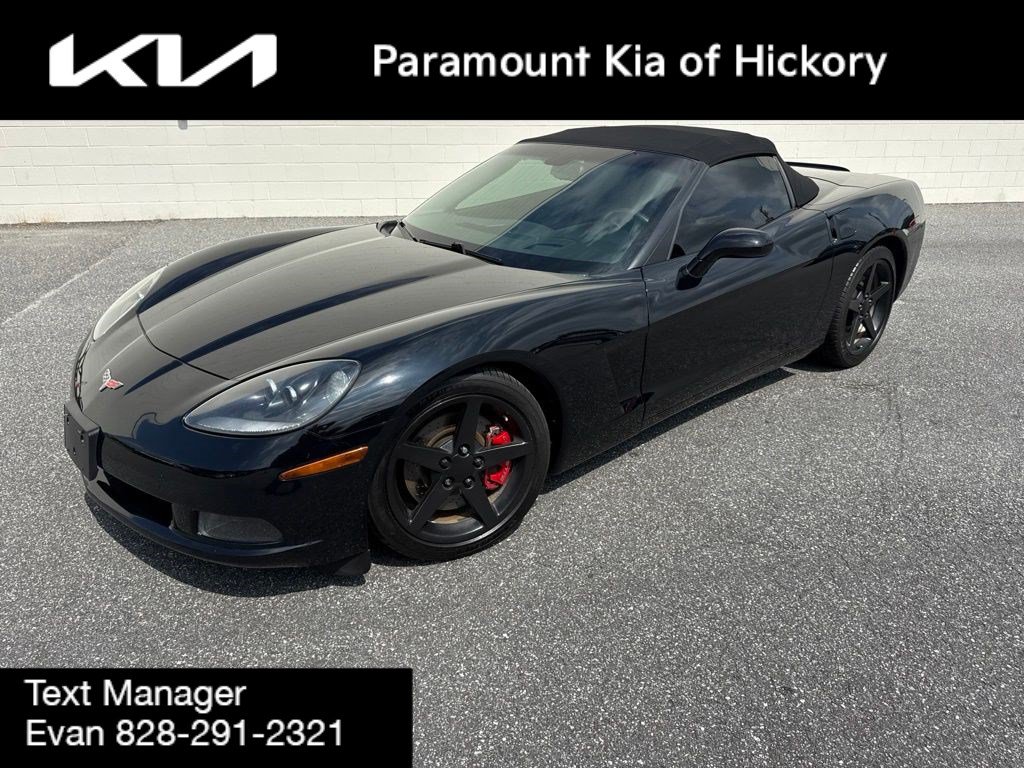 Used 2005 Chevrolet Corvette Convertible w/ Preferred Equipment Group RWD image 1