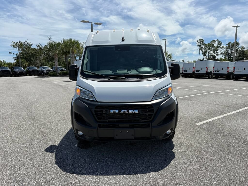 Used 2025 RAM ProMaster 2500 w/ Convenience Group FWD image 8