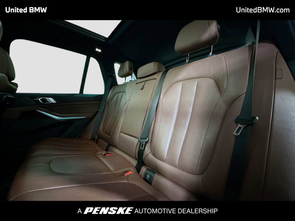 Used 2021 BMW X5 xDrive45e w/ Premium Package image 13