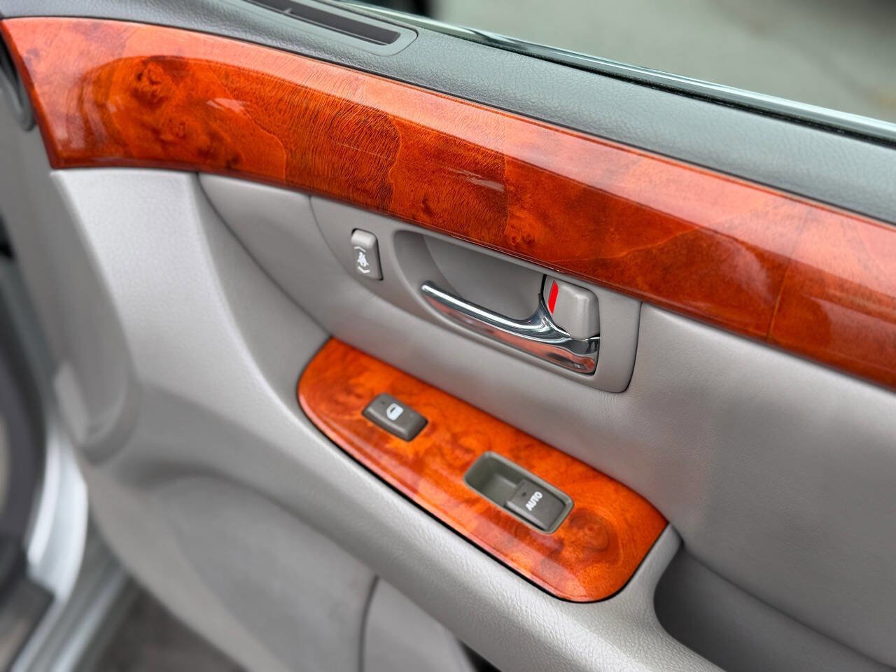 Used 2003 Lexus LS 430 image 90