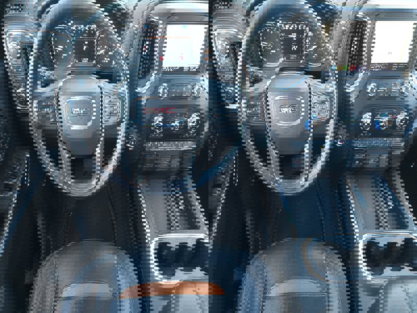 Used 2021 GMC Sierra 3500 AT4 w/ AT4 Preferred Package image 14