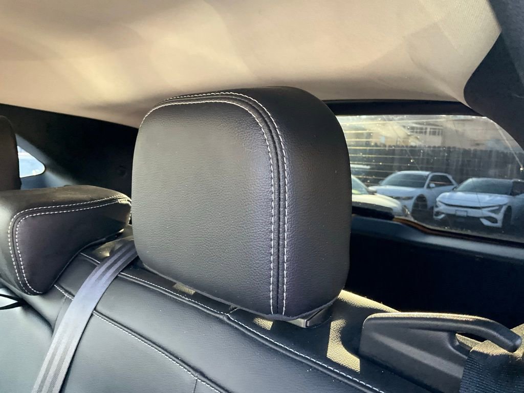 Used 2021 Ford Escape Titanium image 31