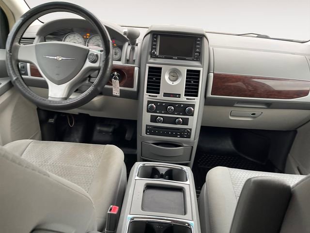 Used 2010 Chrysler Town & Country Touring w/ Entertainment Group #2 image 10