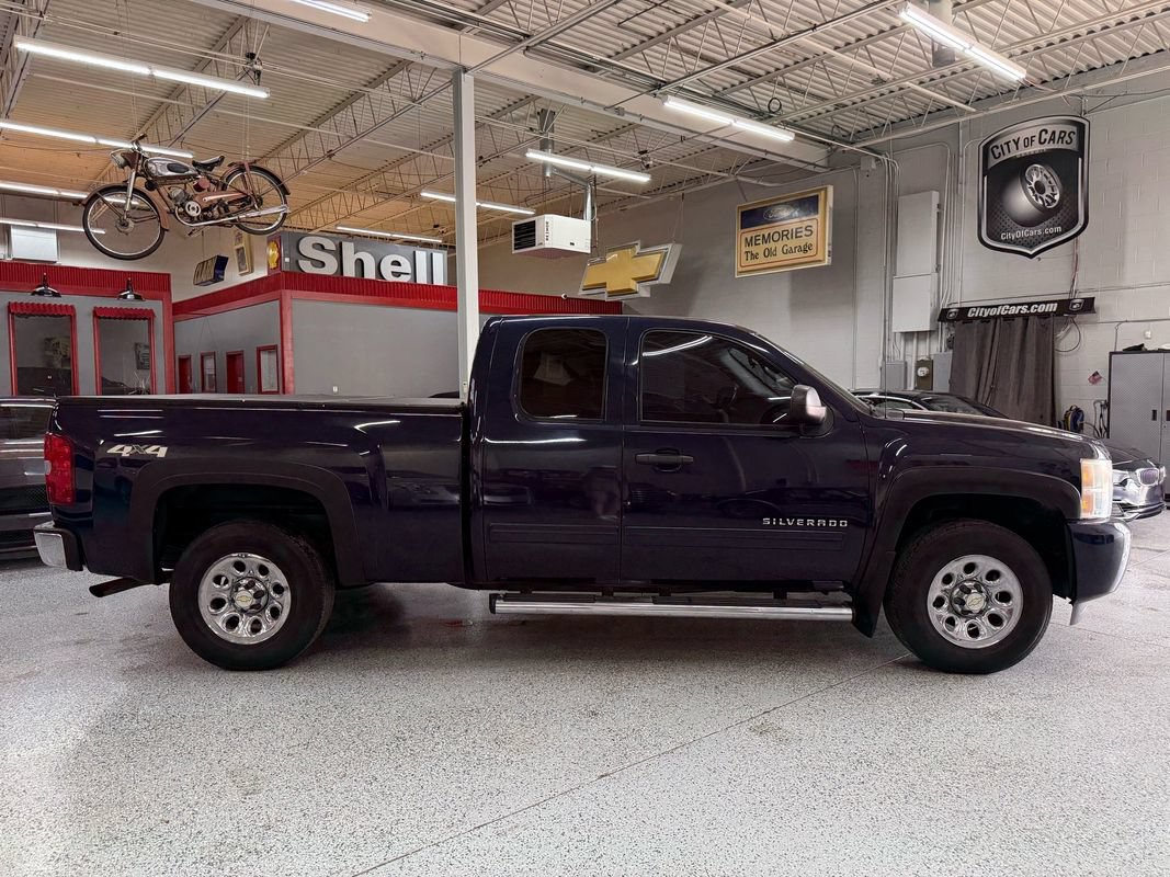 Used 2010 Chevrolet Silverado 1500 LT AWD/4WD image 7
