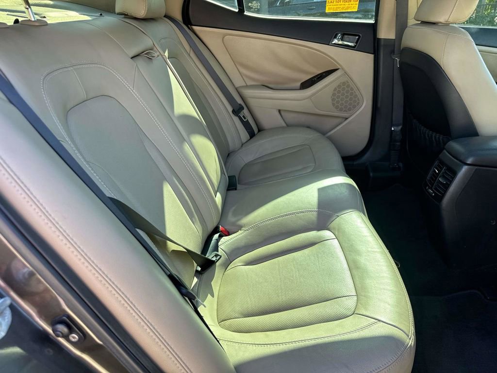 Used 2011 Kia Optima EX w/ Premium Pkg FWD image 10