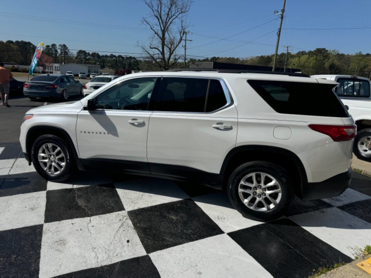Used 2019 Chevrolet Traverse LT image 5