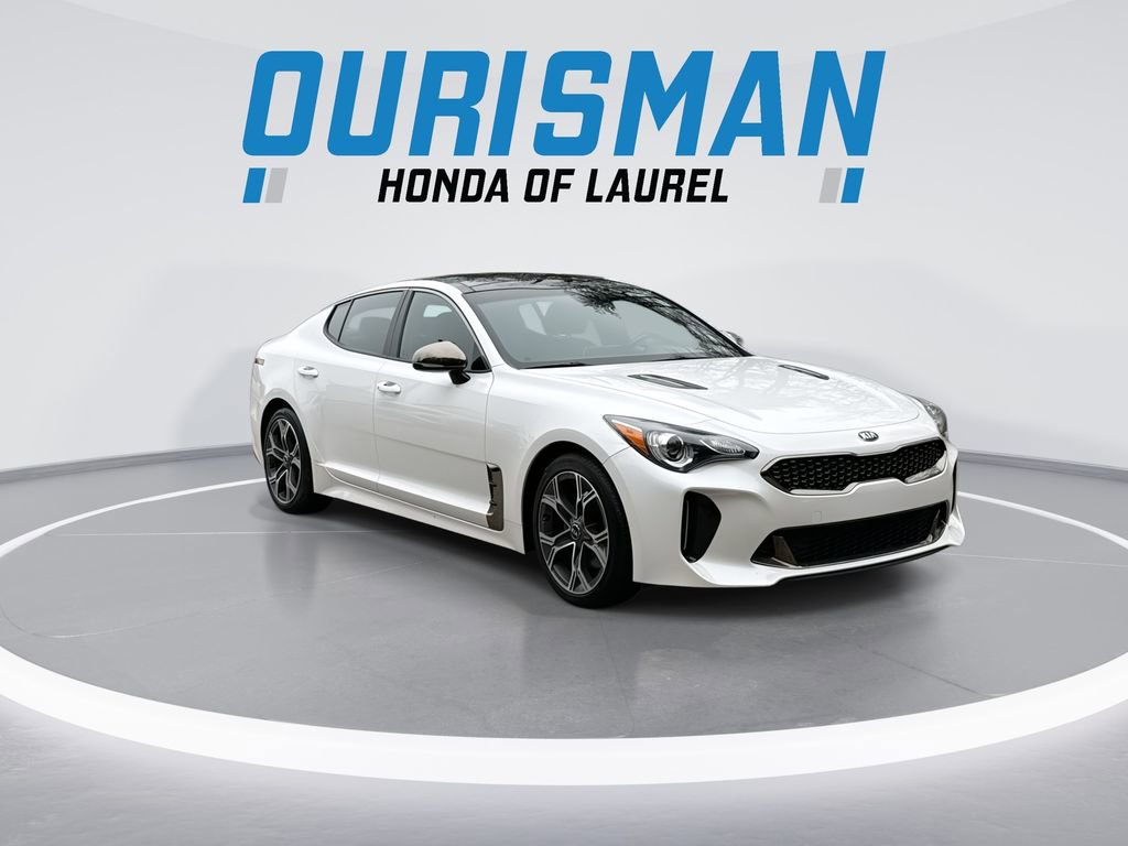 Used 2020 Kia Stinger GT-Line w/ Sun & Sound Package image 2