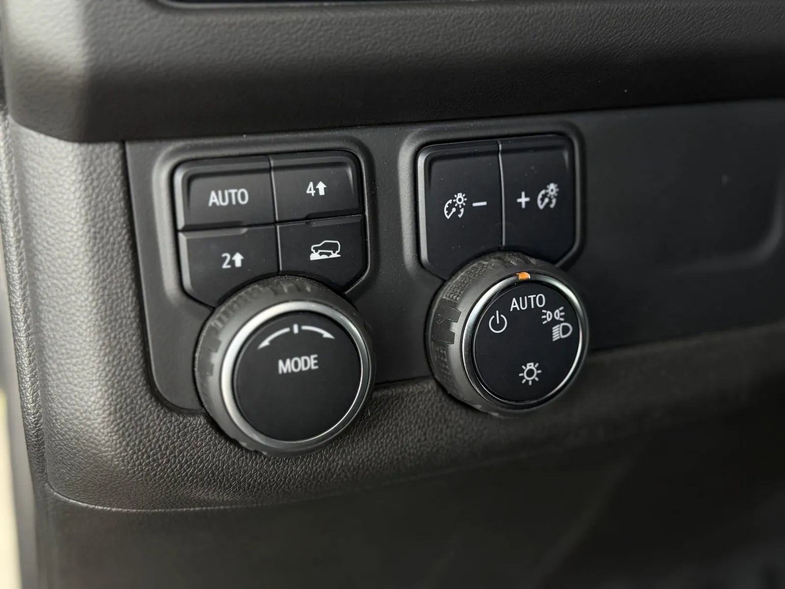 Used 2022 Chevrolet Tahoe RST AWD/4WD image 30