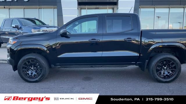 Used 2025 Chevrolet Colorado W/T w/ WT Custom Package AWD/4WD image 5