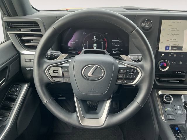 Used 2024 Lexus GX 550 w/ Accessory Package (Z1) AWD/4WD image 12