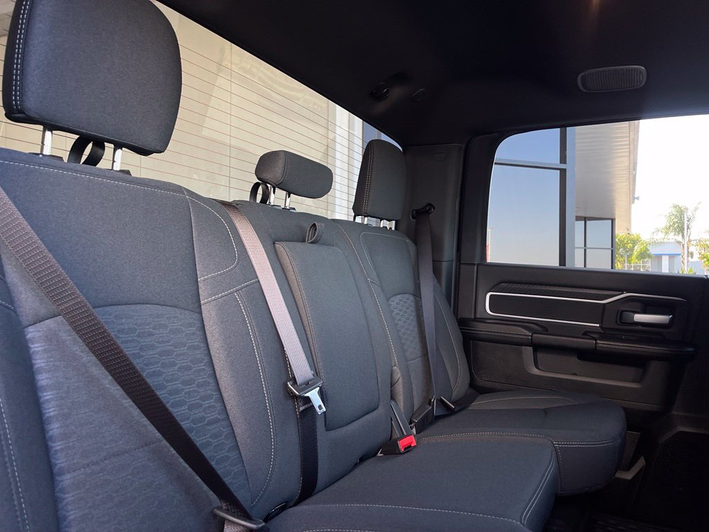 New 2027 RAM 3500 Big Horn AWD/4WD image 14