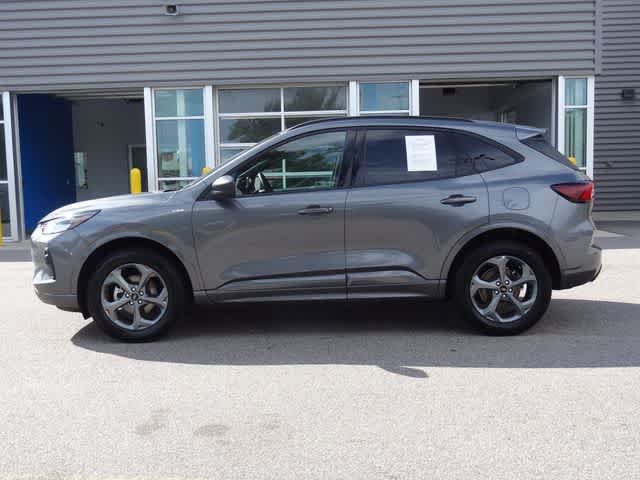 Used 2024 Ford Escape ST-Line AWD/4WD image 2