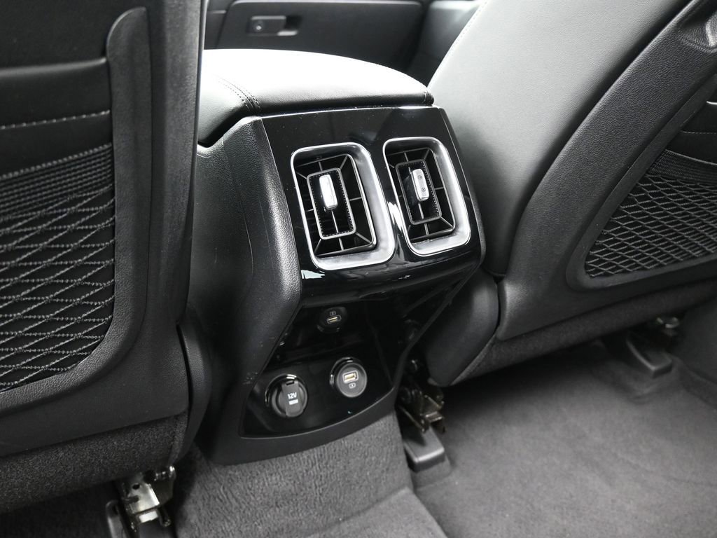 Used 2023 Kia Sorento SX image 37