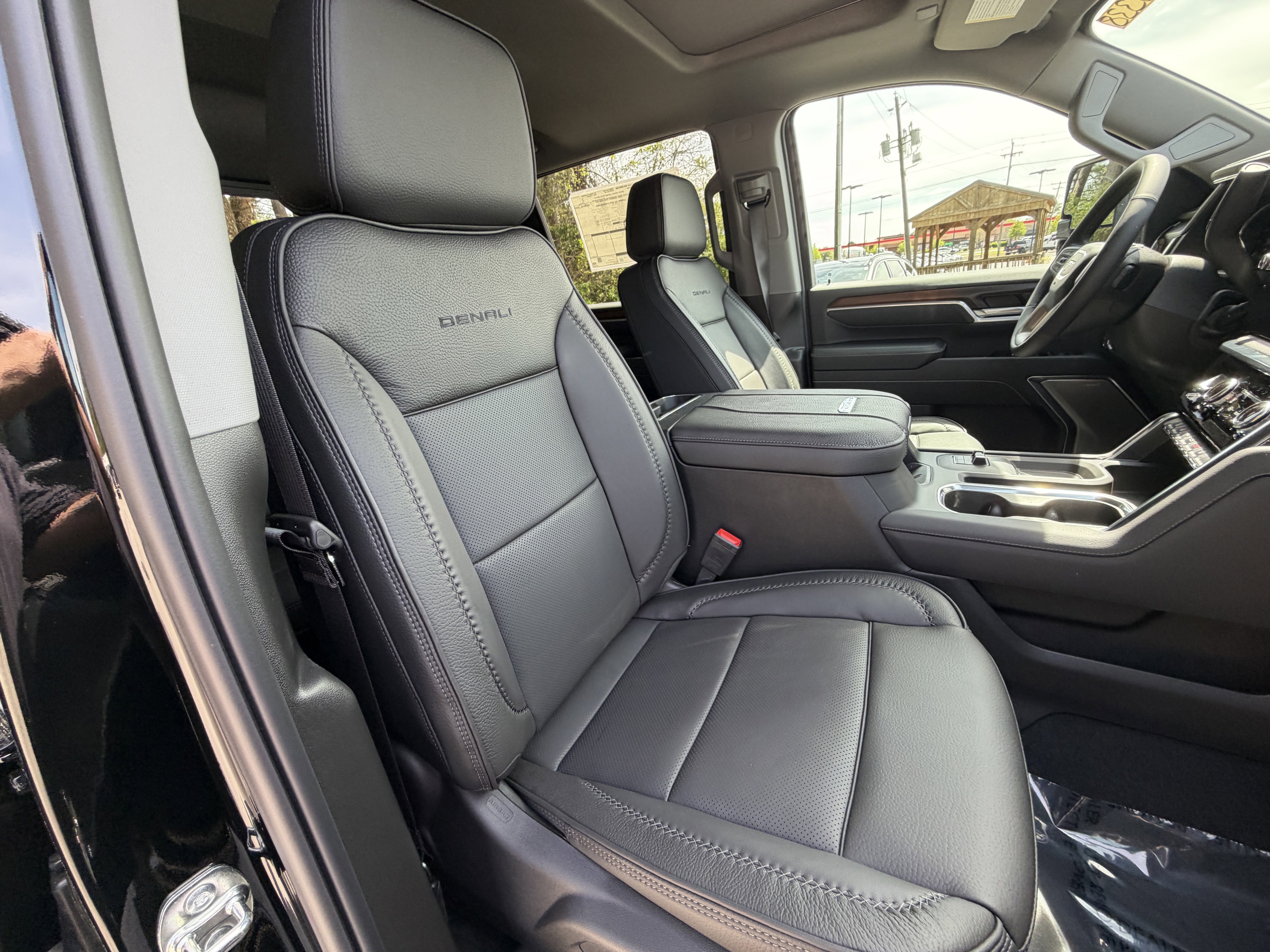 New 2026 GMC Sierra 2500 Denali w/ Denali Reserve Package image 28