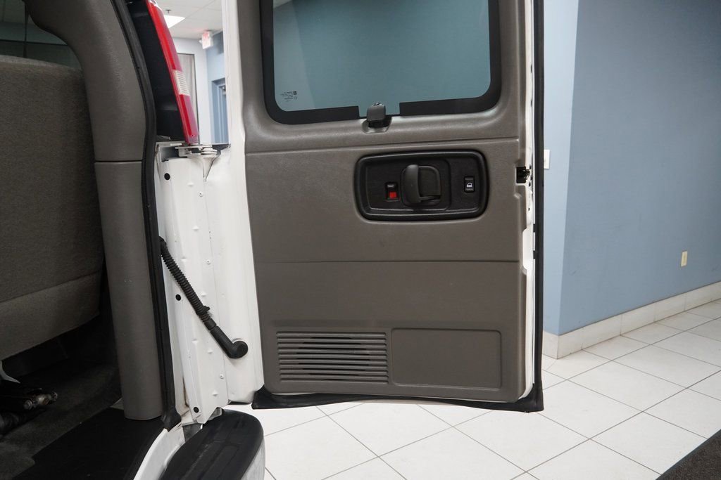 Used 2016 Chevrolet Express 3500 LT w/ LT Preferred Equipment Group image 12