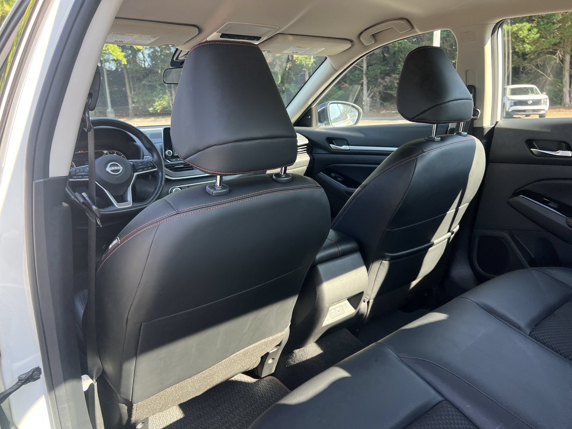 Used 2024 Nissan Altima 2.5 SR FWD image 18