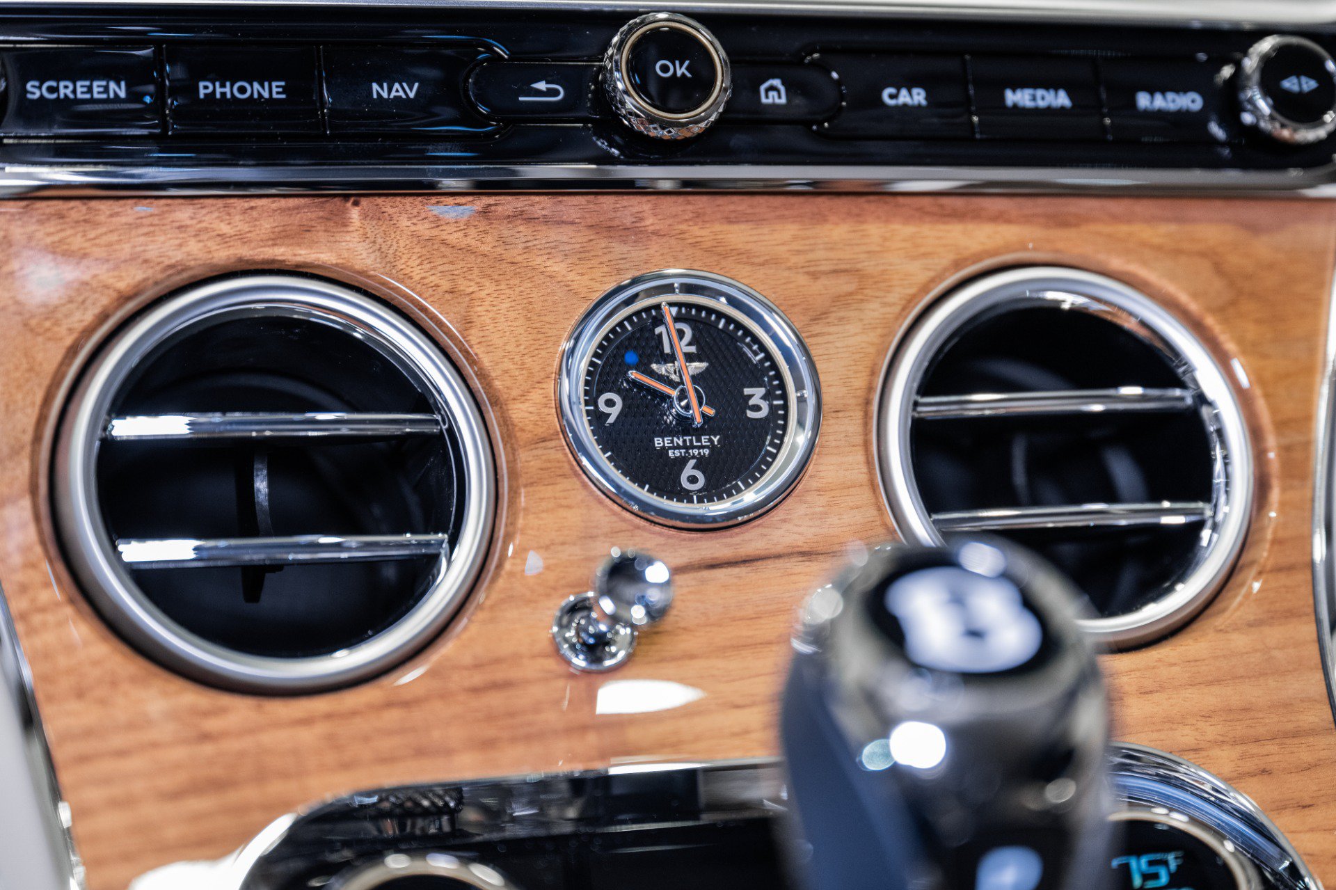 New 2026 Bentley Continental GT AWD/4WD image 31