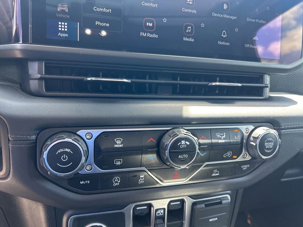 Used 2024 Jeep Wrangler Unlimited Rubicon image 37