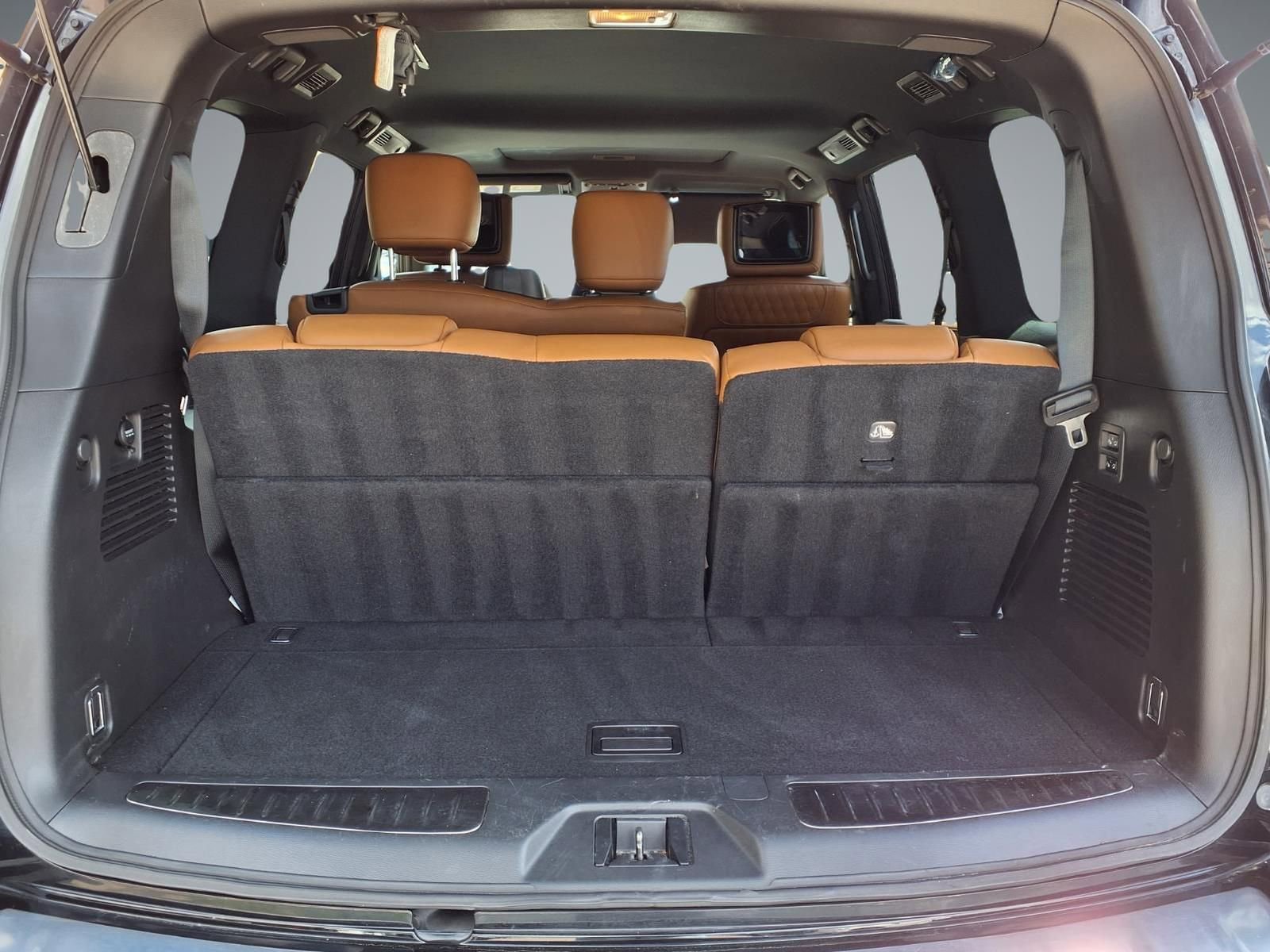 Used 2022 INFINITI QX80 Sensory w/ Cargo Package RWD image 14