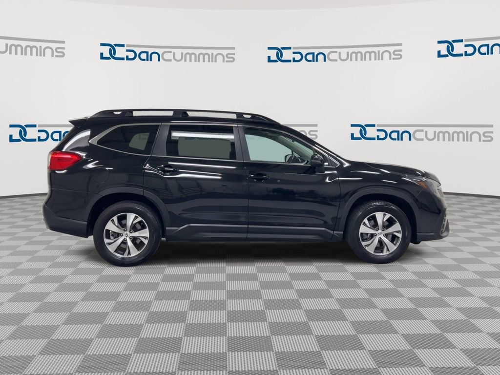 Used 2023 Subaru Ascent Premium image 9