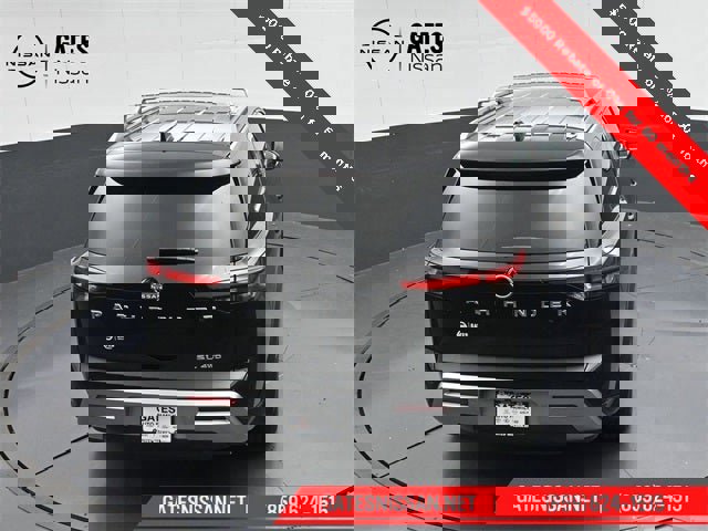 New 2025 Nissan Pathfinder SL image 40