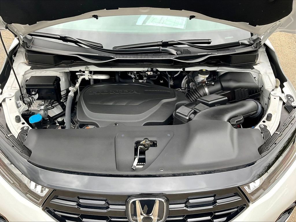 Used 2025 Honda Odyssey Elite image 31