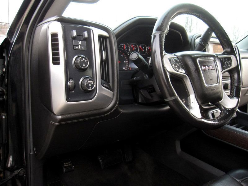 Used 2015 GMC Sierra 2500 SLT w/ Driver Alert Package image 22