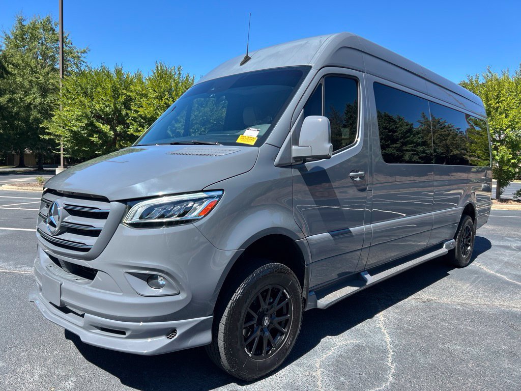 Used 2022 Mercedes-Benz Sprinter 2500 image 92