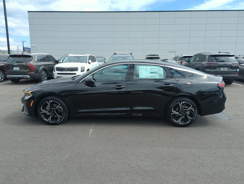 New 2027 Kia K5 GT-Line image 4