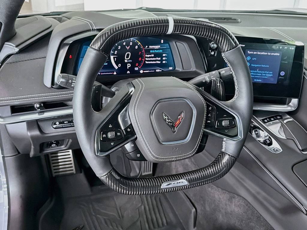 Used 2025 Chevrolet Corvette Z06 RWD image 11