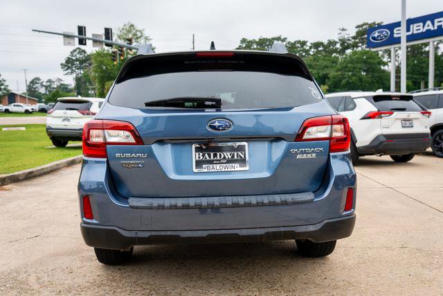 Used 2016 Subaru Outback 2.5i Limited AWD/4WD image 5