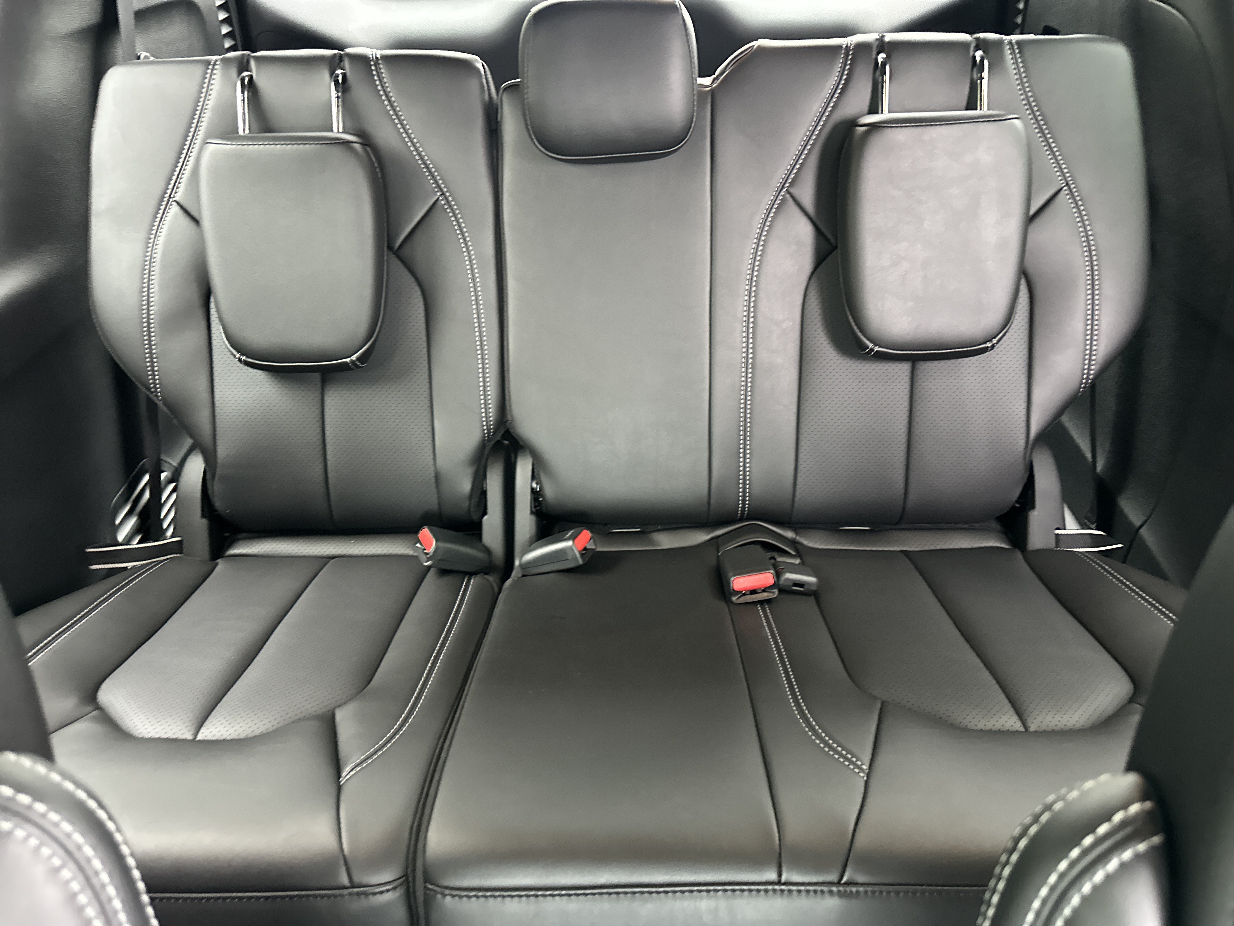 New 2027 Chrysler Pacifica Select AWD/4WD image 30