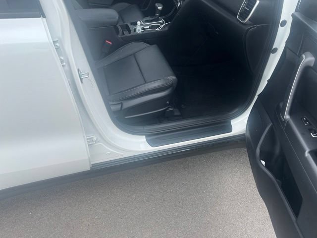 Used 2022 Kia Sportage Nightfall Edition FWD image 11