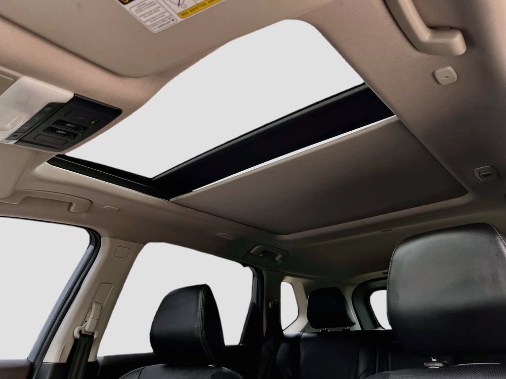 Used 2023 Nissan Rogue Platinum w/ Platinum Premium Package FWD image 28