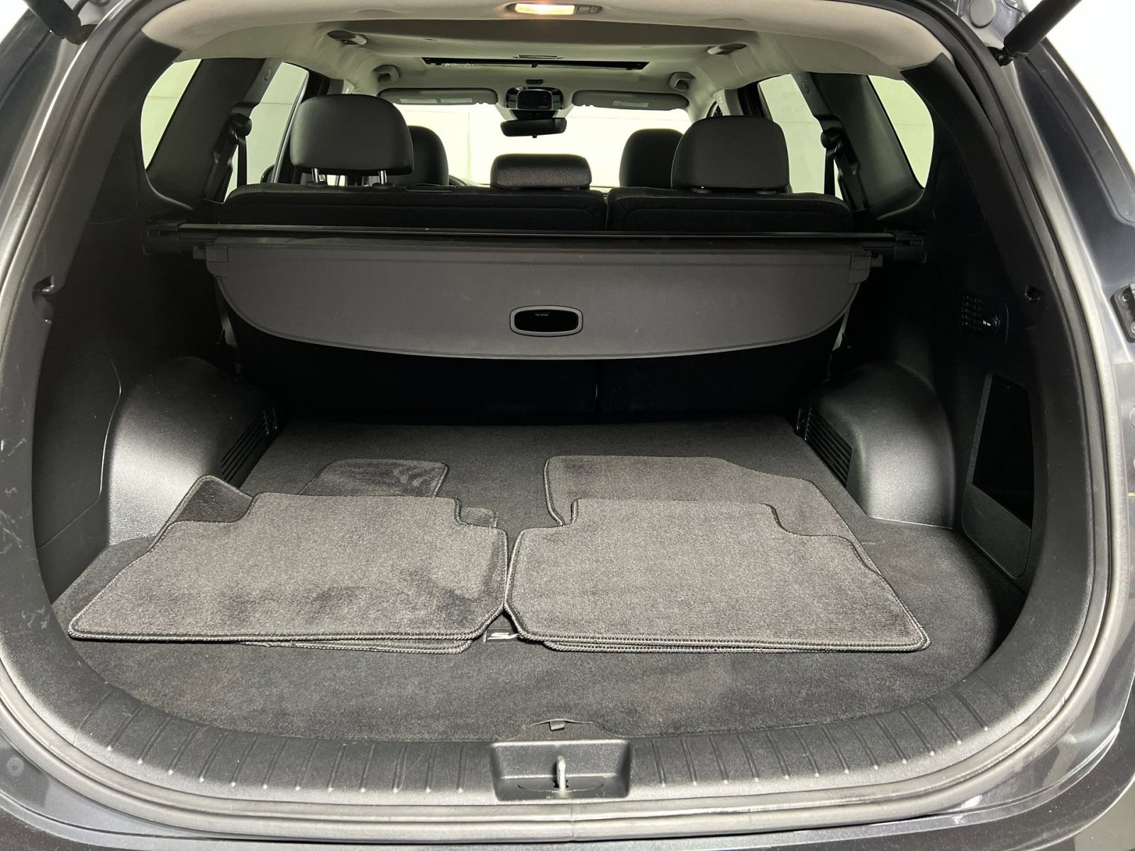 Used 2023 Hyundai Santa Fe SEL image 26