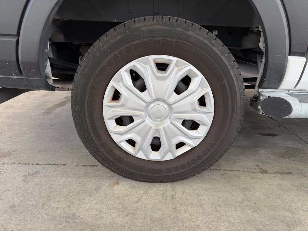 Used 2021 Ford Transit 250 Low Roof w/ Exterior Upgrade Package RWD image 18