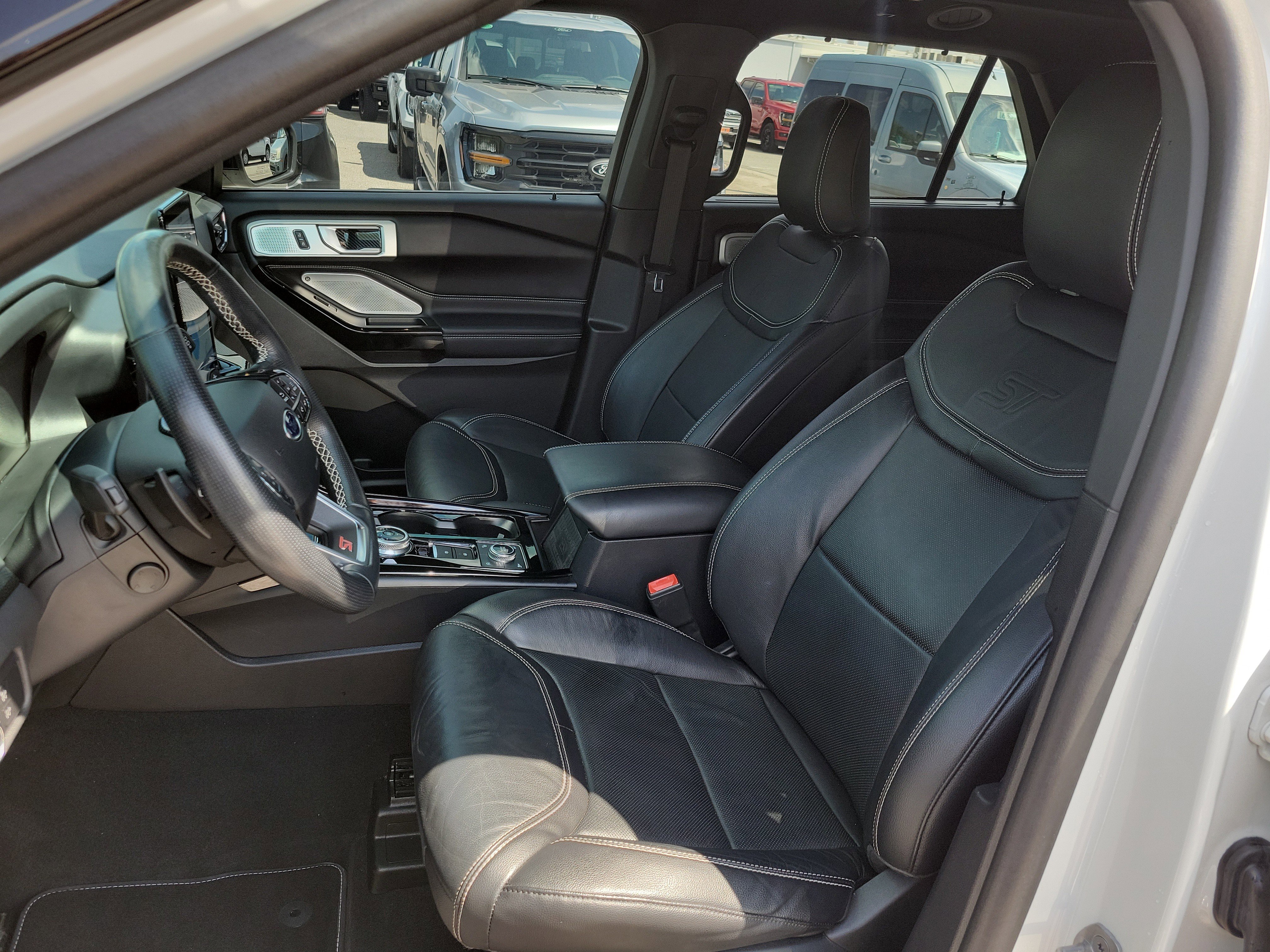 Used 2021 Ford Explorer ST w/ Equipment Group 401A AWD/4WD image 19